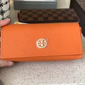 Tory Burch Two toned Sunglasses (barely worn)